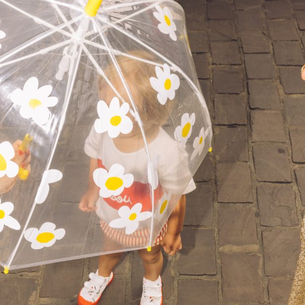 White Flower Umbrella, Adult